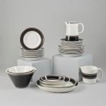 1498 2043 DINNERWARE